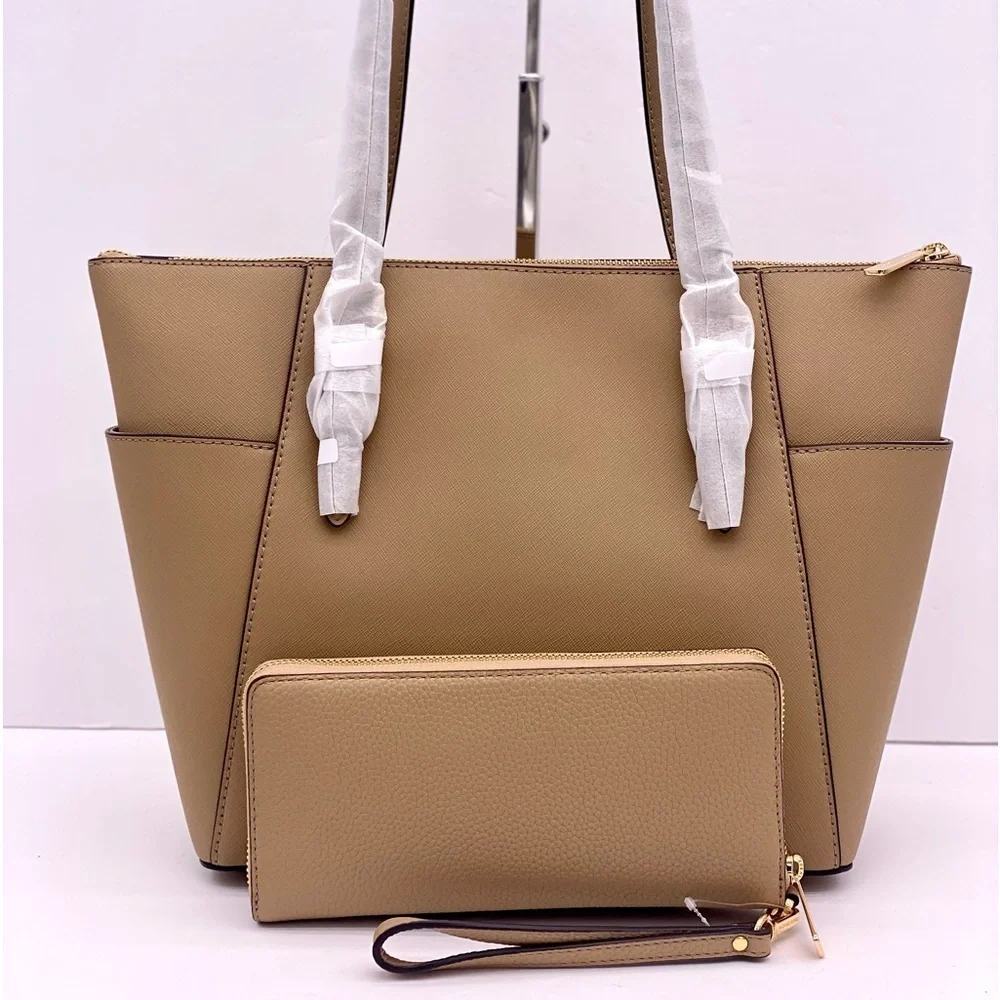 MICHAEL KORS CHARLOTTE TOP ZIP TOTE AND WALLET SET